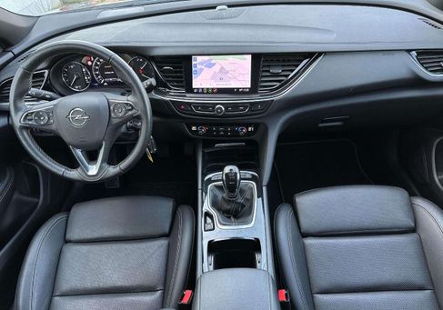 Opel Insignia, 2021 3