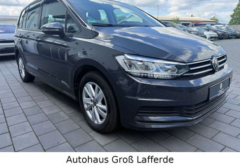 Volkswagen Touran, 2022 3
