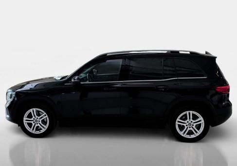 Mercedes-Benz GLB 200, 2021