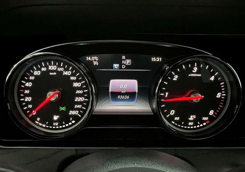 Mercedes-Benz E 220, 2019