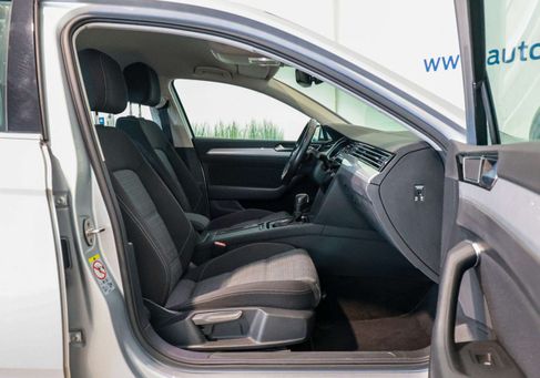 Volkswagen Passat, 2021