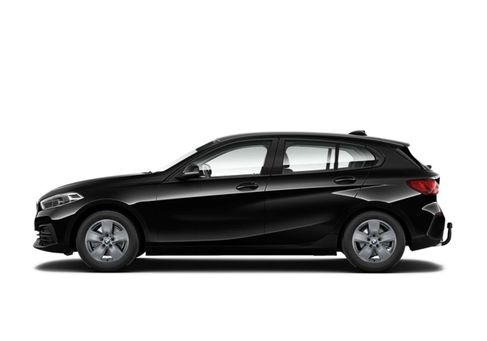 BMW 118, 2022