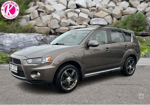 Mitsubishi Outlander, 2012