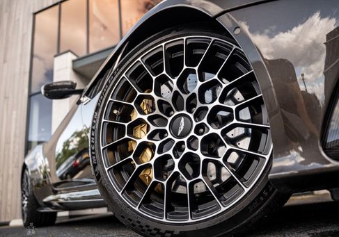 Aston Martin DBS, 2024 2