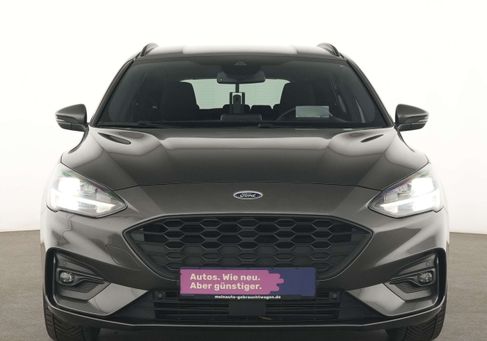 Ford Focus, 2021 3