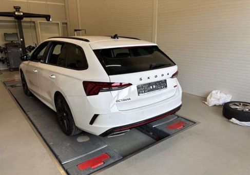 Skoda Octavia, 2022 3