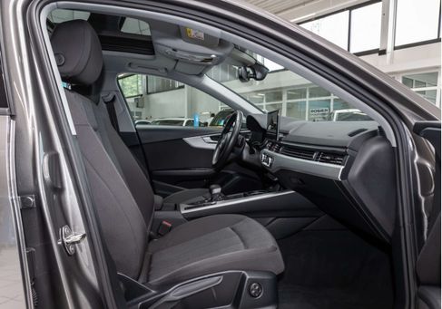 Audi A4, 2021 3