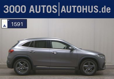 Mercedes-Benz GLA 200, 2022
