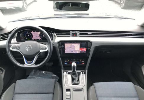 Volkswagen Passat Variant, 2021 3