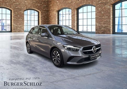 Mercedes-Benz B 180, 2025