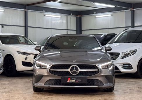 Mercedes-Benz CLA 180, 2022