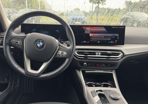 BMW 320, 2023 3
