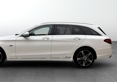 Mercedes-Benz C 300, 2021