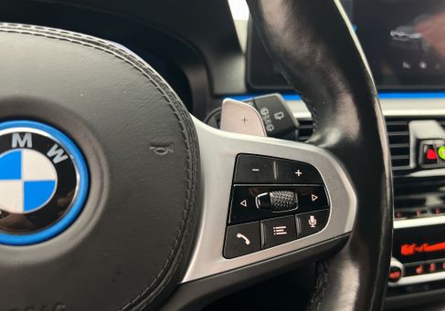 BMW 530, 2022 3