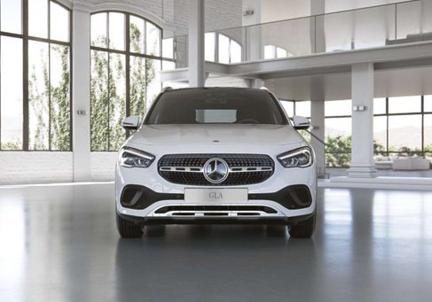 Mercedes-Benz GLA 250, 2021