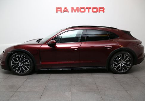 Porsche Taycan, 2023