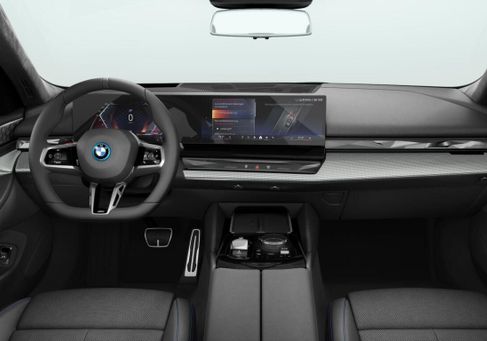 BMW 550, 2026