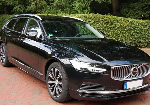 Volvo V90, 2021
