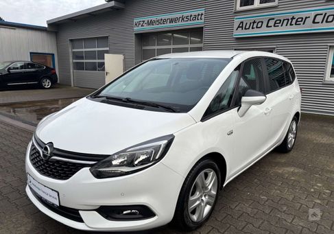 Opel Zafira, 2017