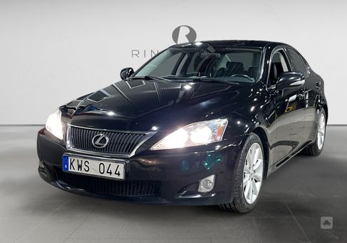 Lexus IS, 2010