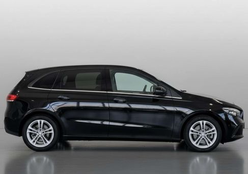 Mercedes-Benz B 250, 2021