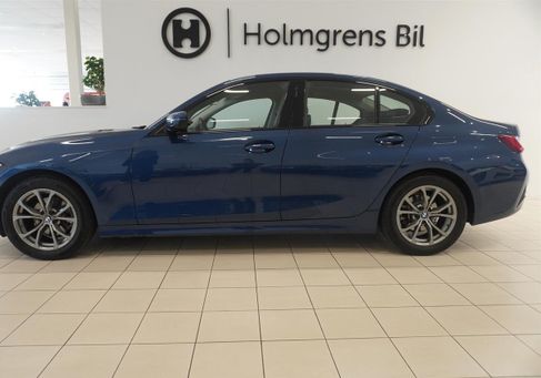 BMW 320, 2022 3