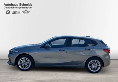 BMW 120, 2022