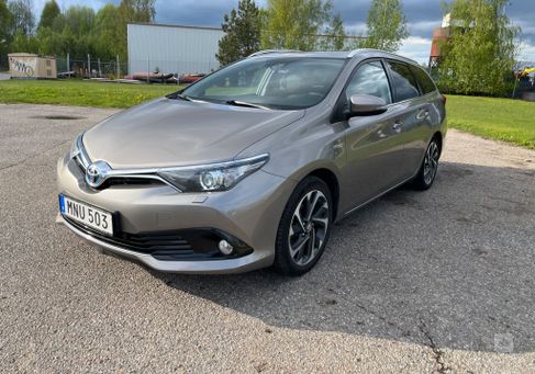 Toyota Auris Touring Sports, 2016