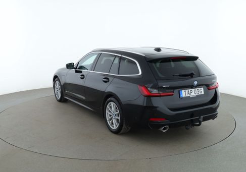 BMW 330, 2024
