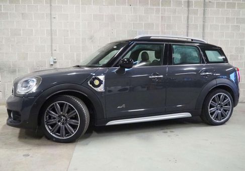 MINI, 2018