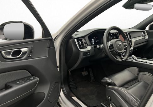 Volvo XC60, 2024