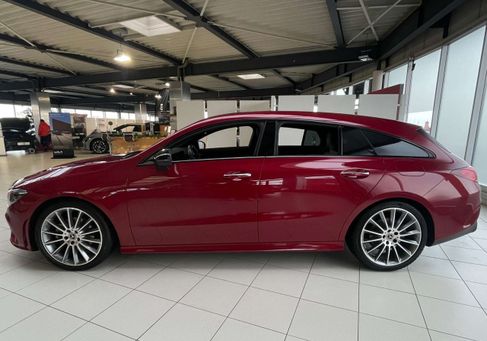 Mercedes-Benz CLA 200, 2022