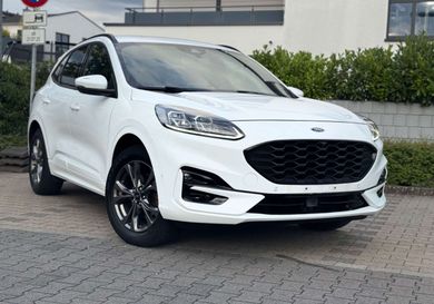 Ford Kuga, 2022