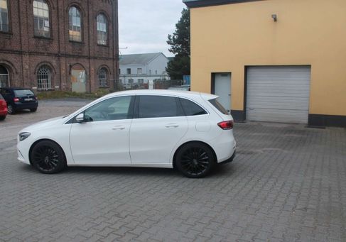 Mercedes-Benz B 180, 2019