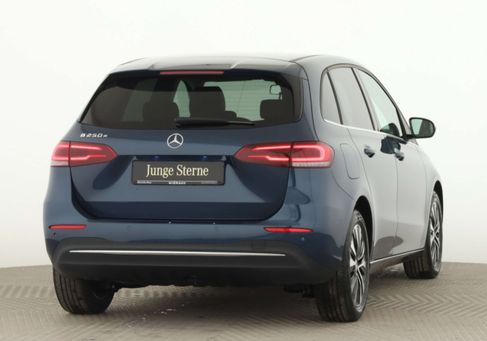 Mercedes-Benz B 250, 2021