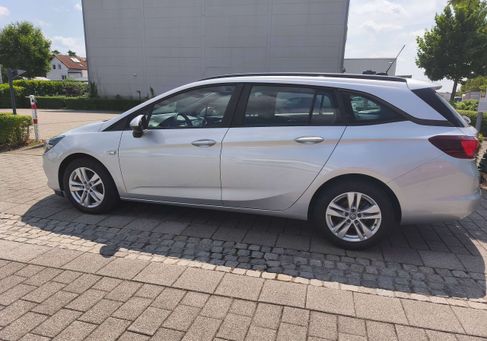 Opel Astra, 2021