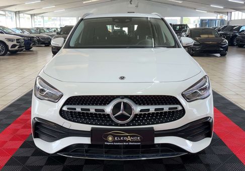 Mercedes-Benz GLA 250, 2021