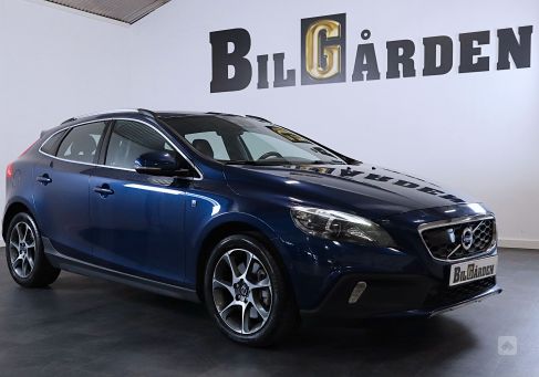 Volvo V40 Cross Country, 2015