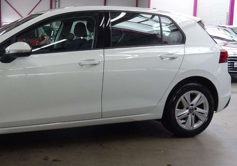 Volkswagen Golf, 2022