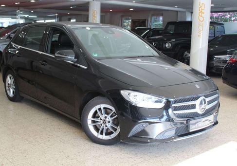 Mercedes-Benz B 180, 2020