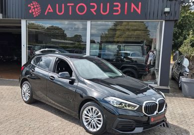 BMW 118, 2022