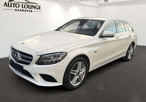 Mercedes-Benz C 300, 2021 3