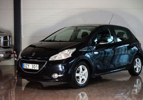 Peugeot 208, 2013