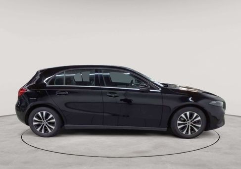 Mercedes-Benz A 180, 2023