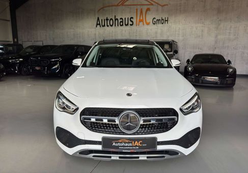 Mercedes-Benz GLA 200, 2020