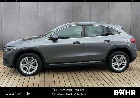 Mercedes-Benz GLA 250, 2021