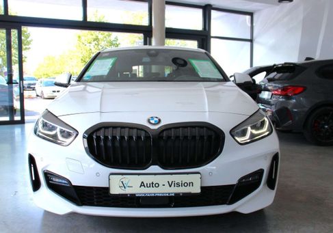 BMW 118, 2023