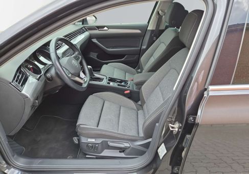 Volkswagen Passat, 2023