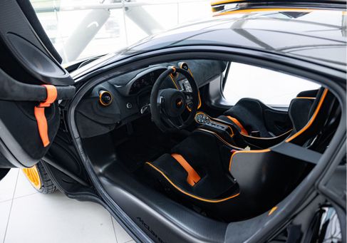 McLaren 620R, 2020