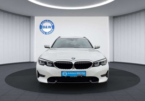 BMW 320, 2021